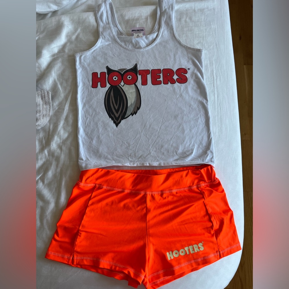 Hooters uniform/costume